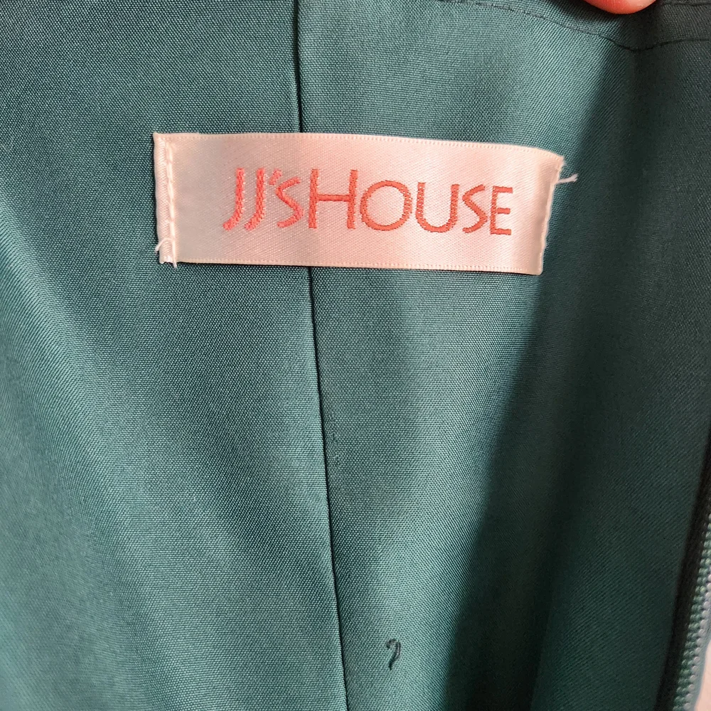 JJs House Emerald Green Wedding Dress - Picture 5 of 8